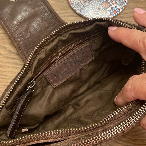 Vilenca  Holland handcrafted leather small crossover - Picture 3 of 5